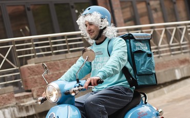 Доставляем радость с водой Святой Источник